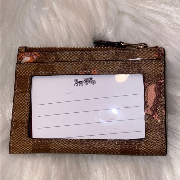 New Coach Card Holder - Picture 3 of 6